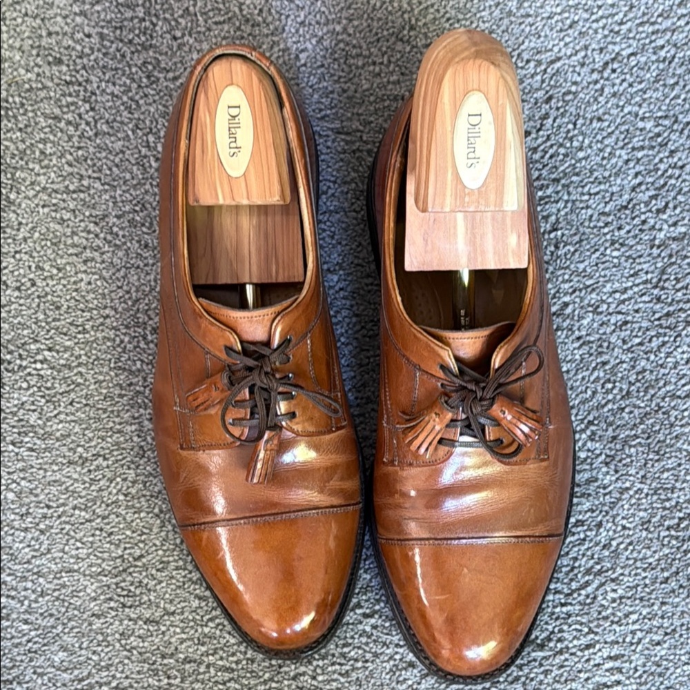 Johnson & Murphy “Flynch” Italian Calfskin Dress Shoes. W/Wood Trees! Size 11.